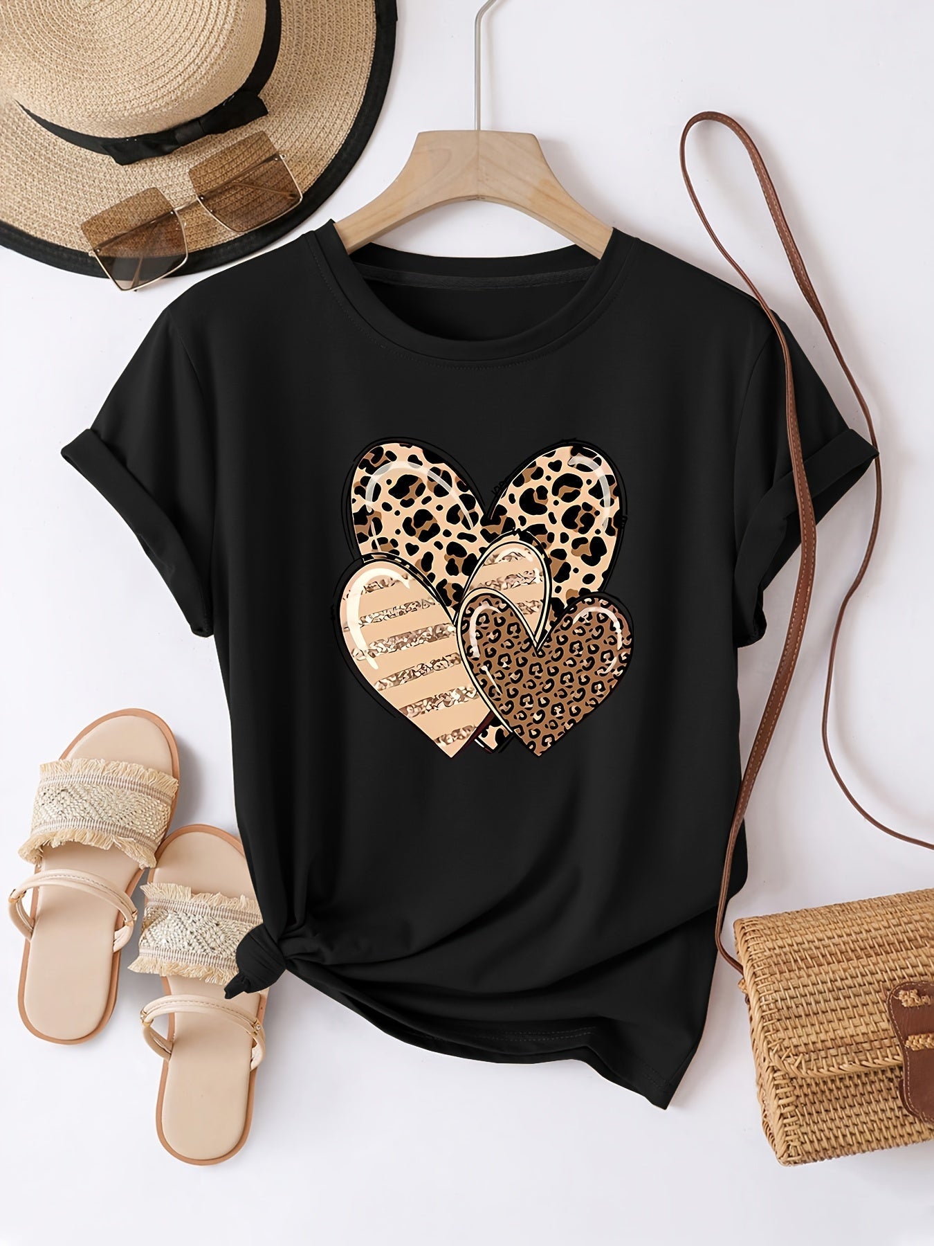 تي شيرت كاجوال بطبعة قلب للنساء Fashint