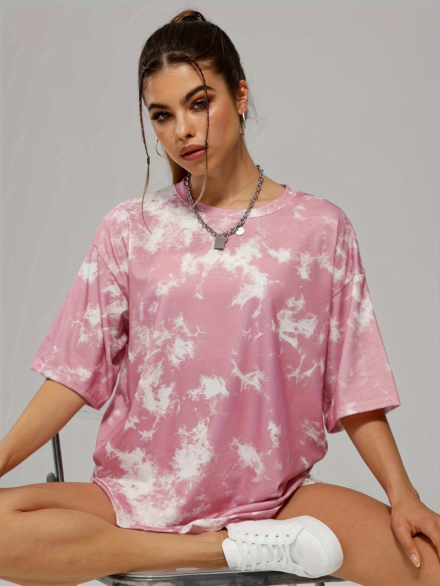تي شيرت رياضي كاجوال بتصميم تاي داي Fashint