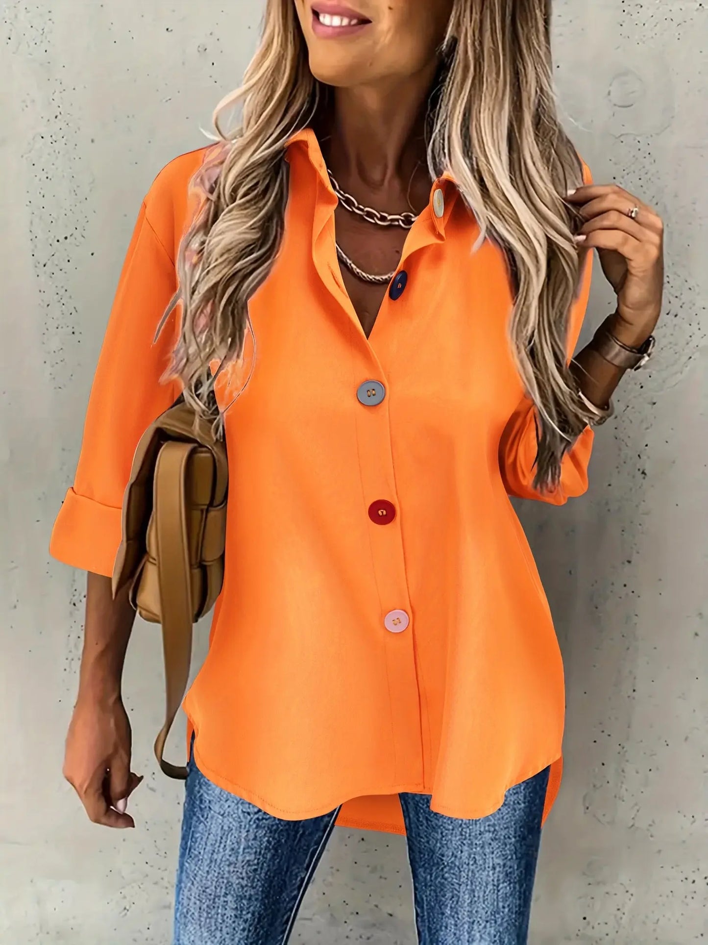 قمصان ملونة بأزرار نسائية عصرية Fashint