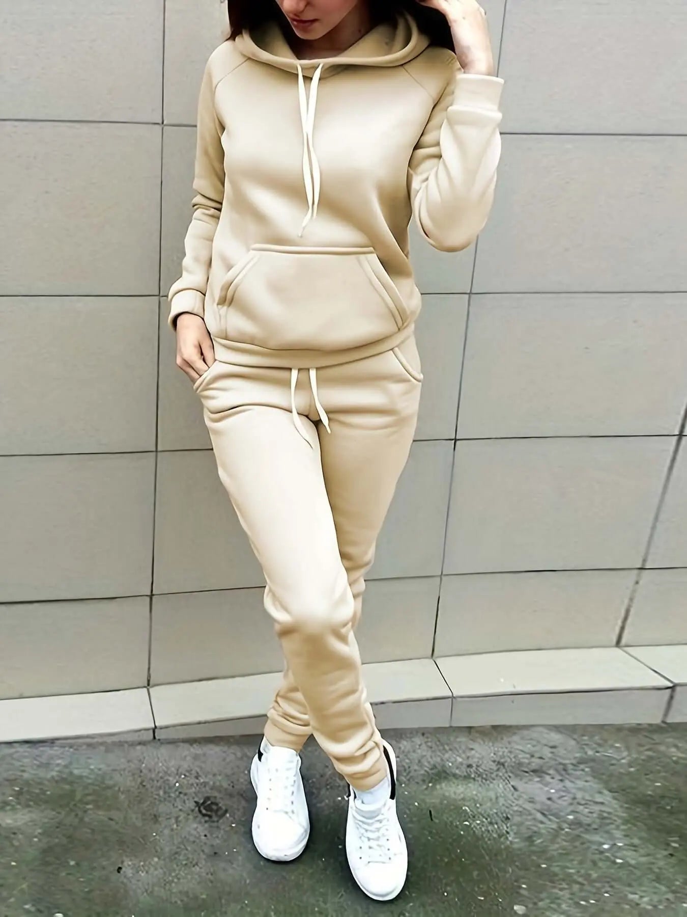سترة قميص هودي وسروال نسائي بتصميم عصري من البوليستر Fashint