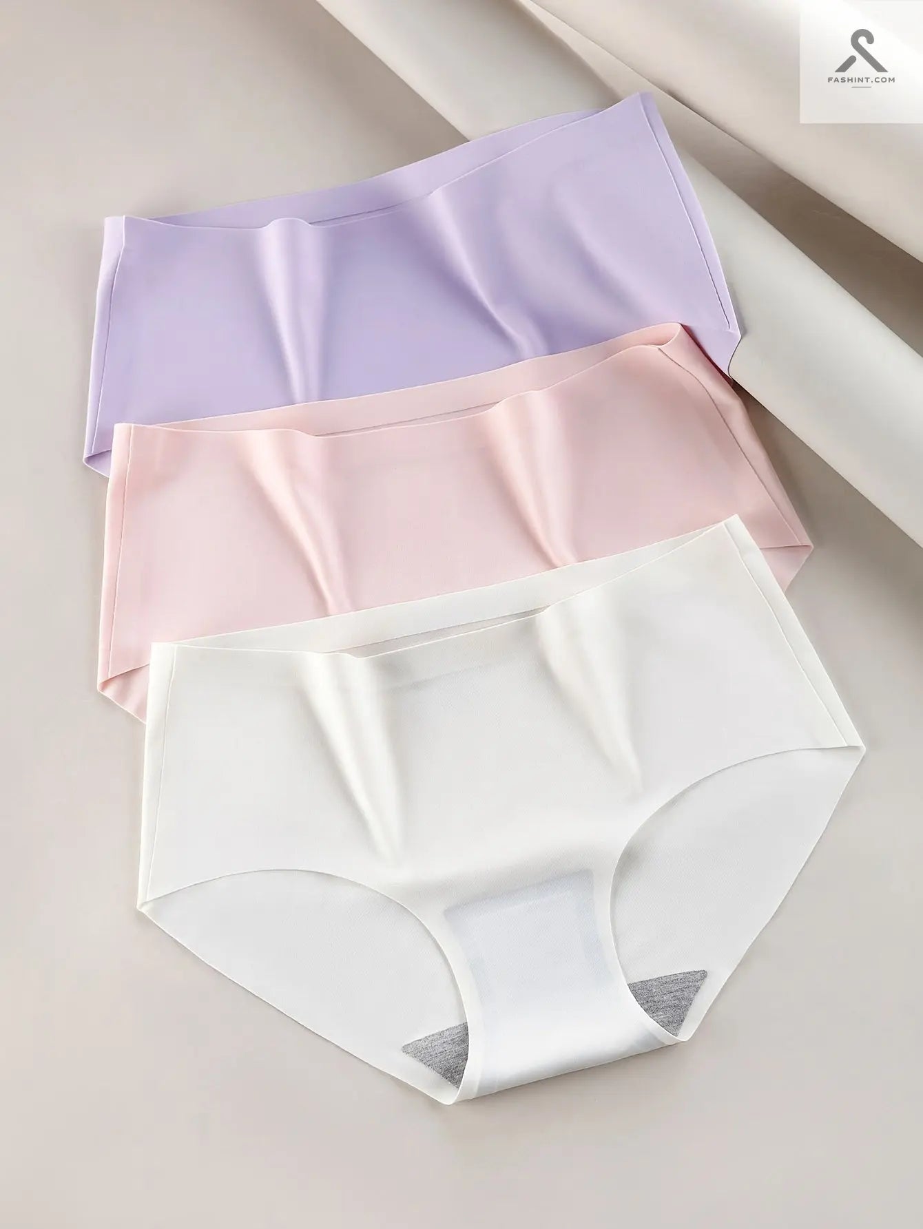عبوة ثلاث قطع من السراويل الداخلية الخالية من السلاسل Fashint