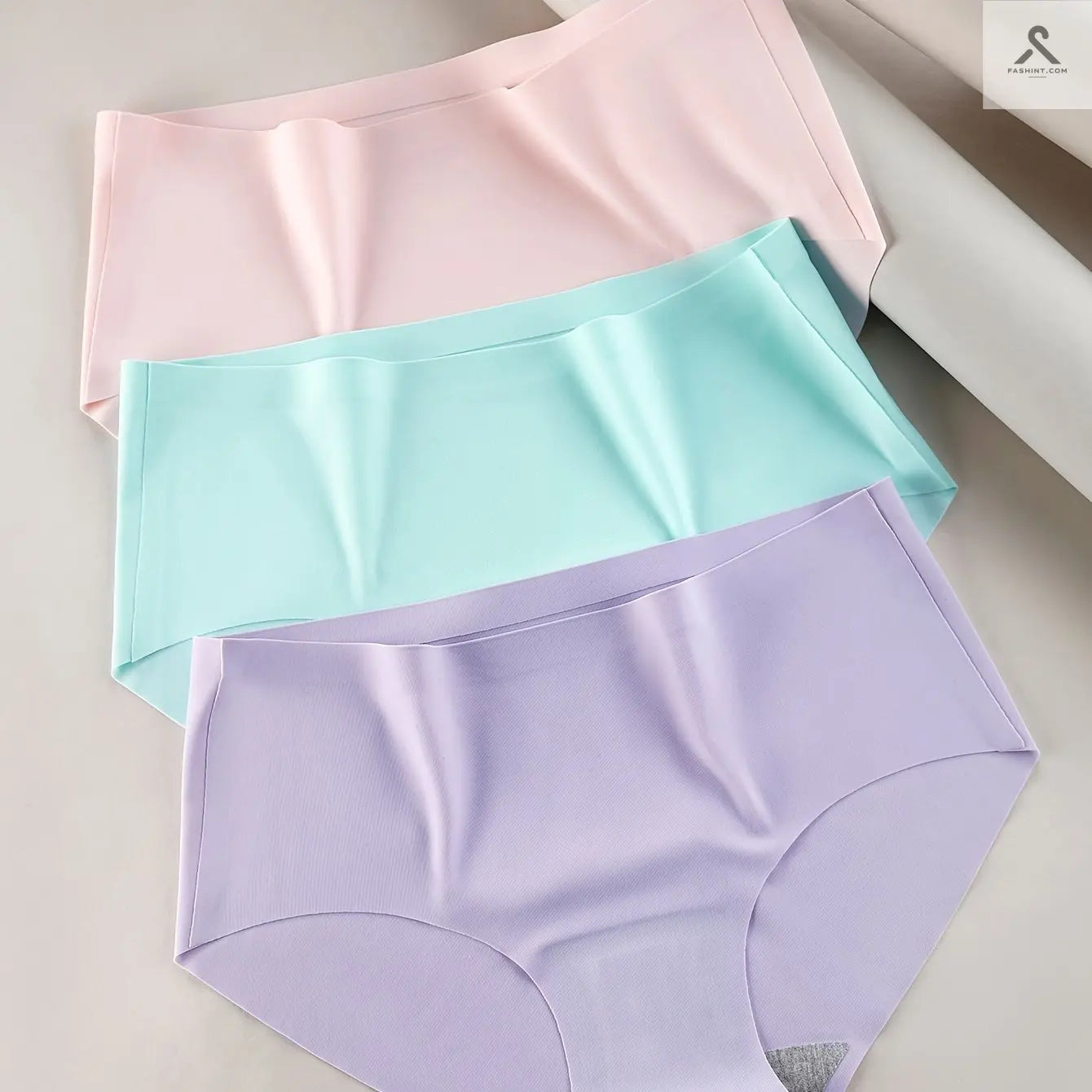 عبوة ثلاث قطع من السراويل الداخلية الخالية من السلاسل Fashint