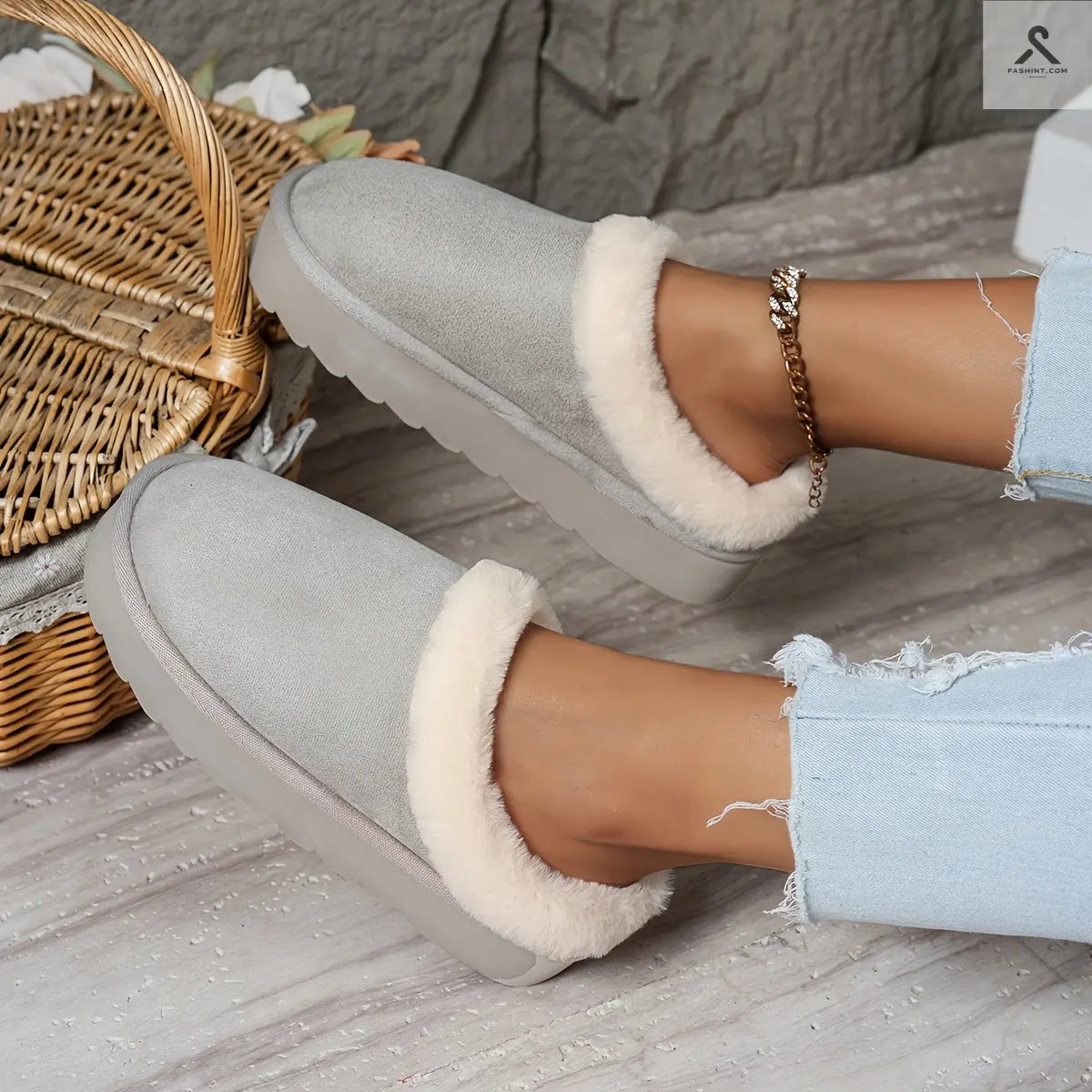 نعال منزلية دافئة بلون موحد Fashint