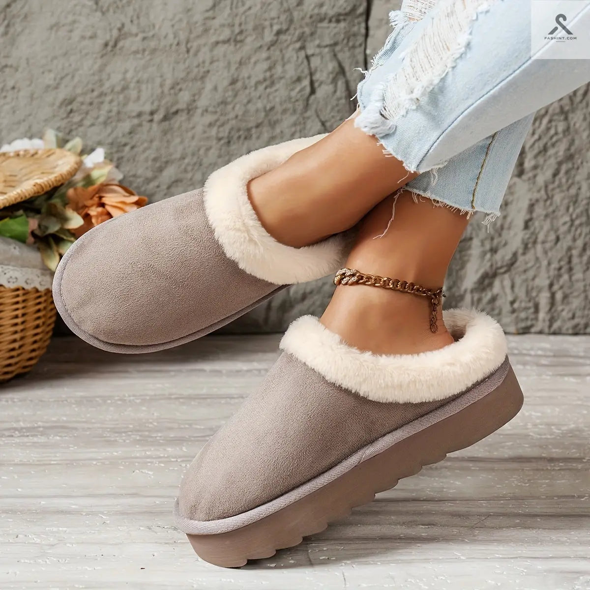 نعال منزلية دافئة بلون موحد Fashint