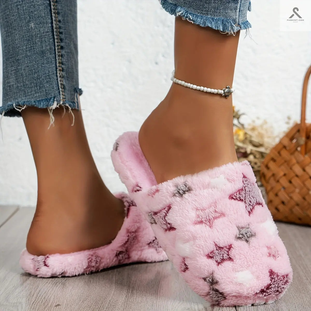 نعال دافئة بنمط نجوم مرحة حذاء منزلي مريح قابل للانزلاق Fashint
