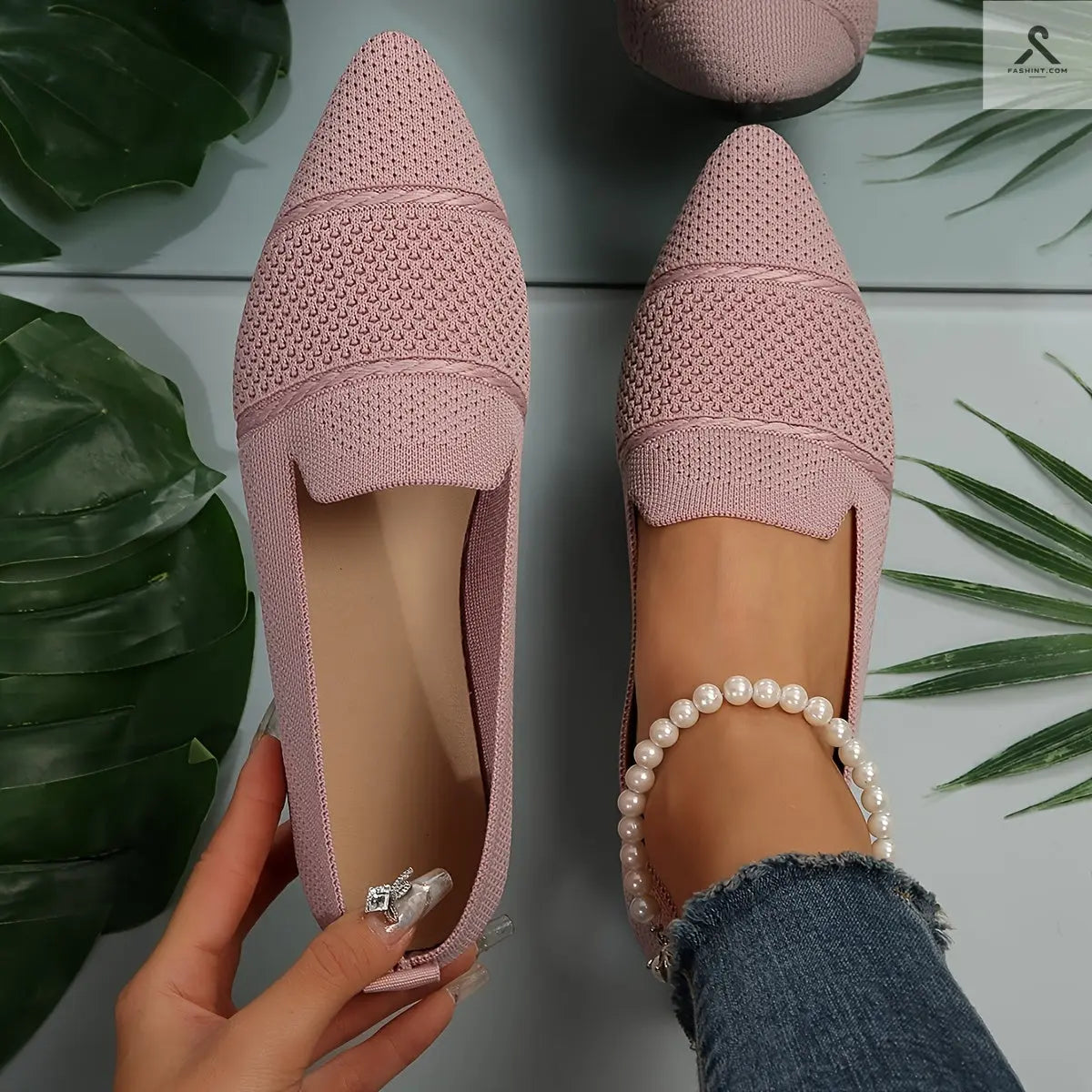 أحذية نسائية مسطحة بألوان صلبة بتصميم بسيط ومريح Fashint