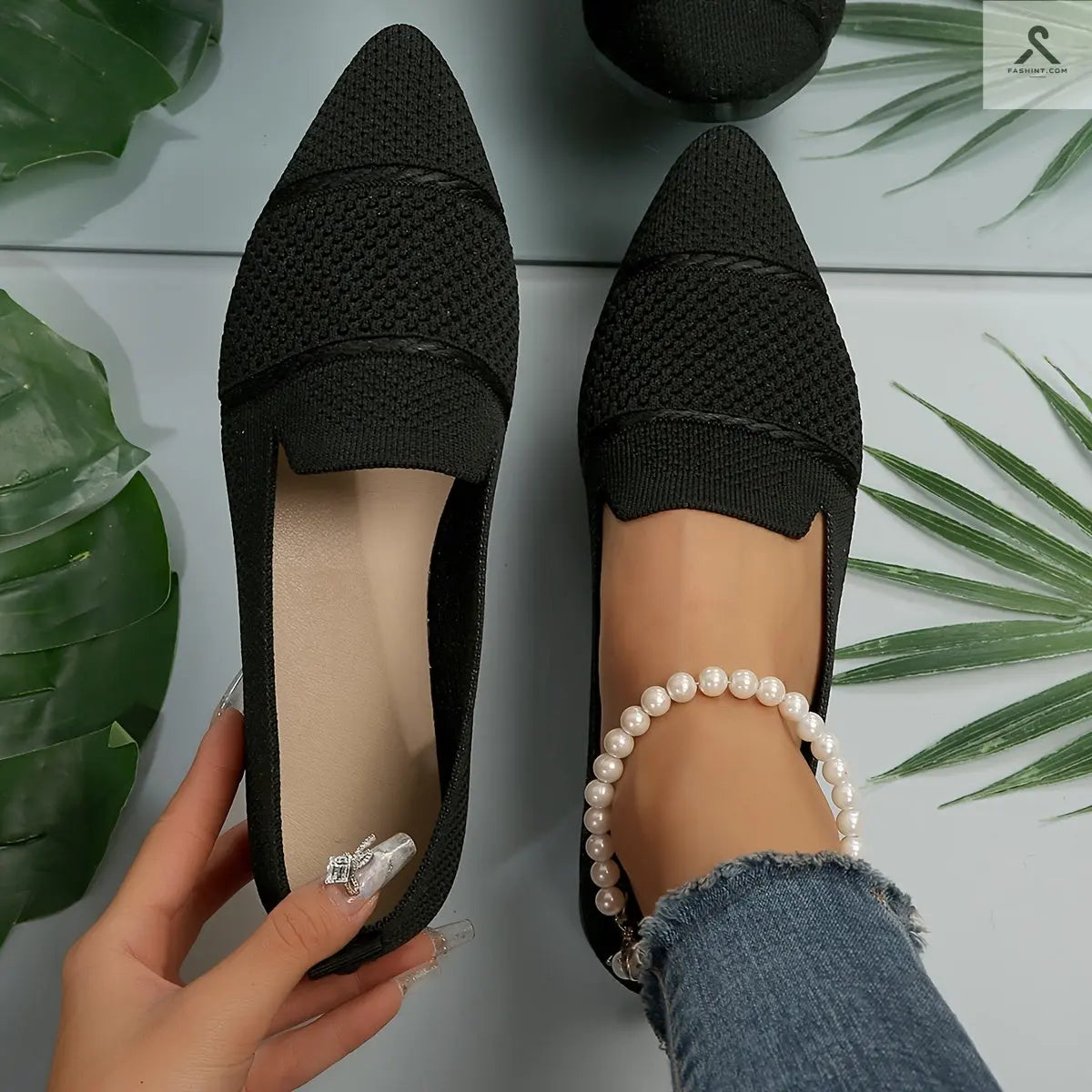 أحذية نسائية مسطحة بألوان صلبة بتصميم بسيط ومريح Fashint