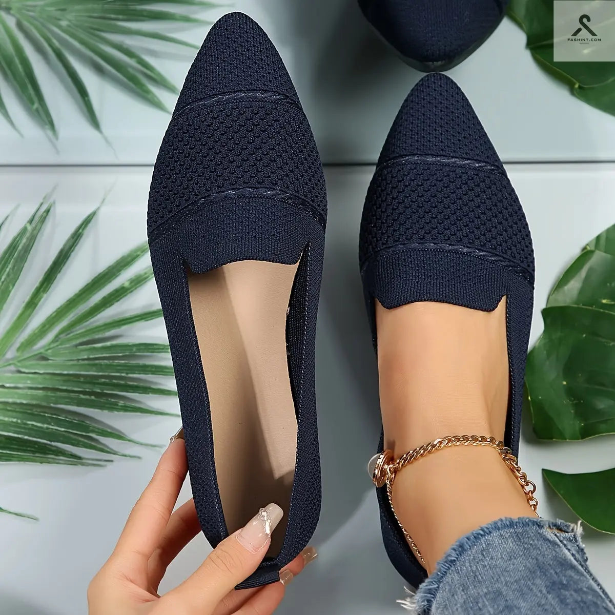 أحذية نسائية مسطحة بألوان صلبة بتصميم بسيط ومريح Fashint