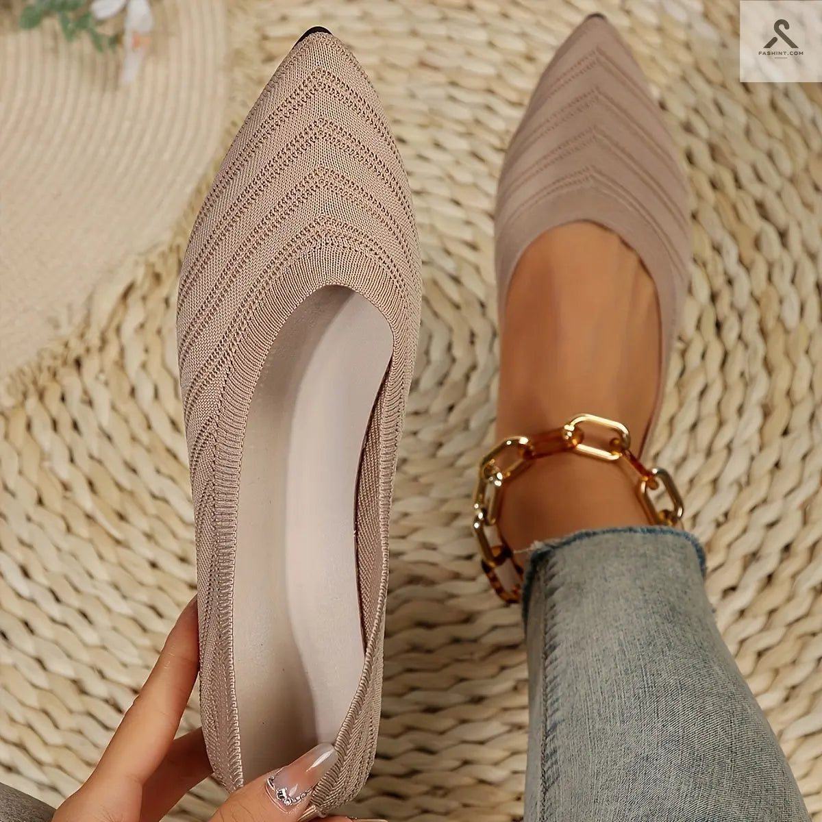احذية مسطحة بأصابع مدببة للنساء بلون موحد Fashint