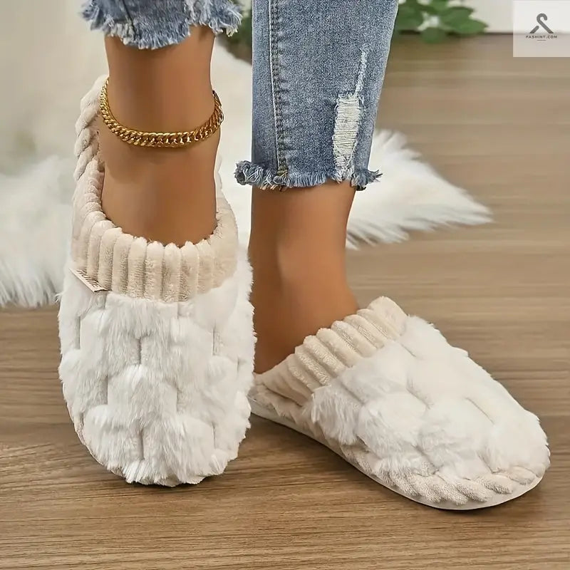 نعال شتاء نسائية مريحة وأنيقة - دافئة وناعمة مع نعل PVC غير قابل للانزلاق Fashint