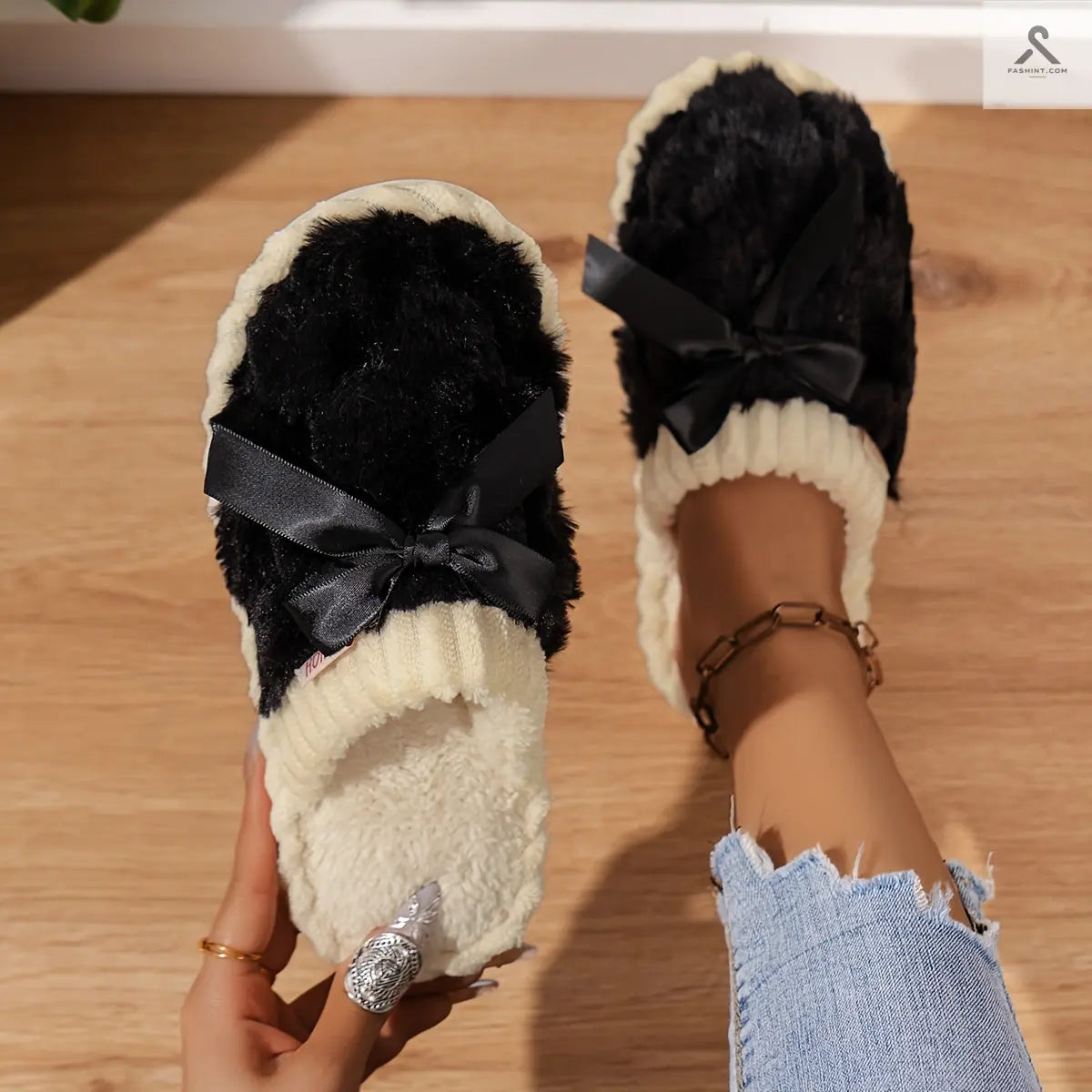 نعال شتاء نسائية مريحة وأنيقة - دافئة وناعمة مع نعل PVC غير قابل للانزلاق Fashint