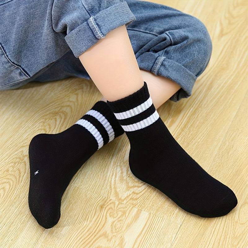 جوارب رياضية مثالية للأولاد بعمر 8-12 سنوات Fashint