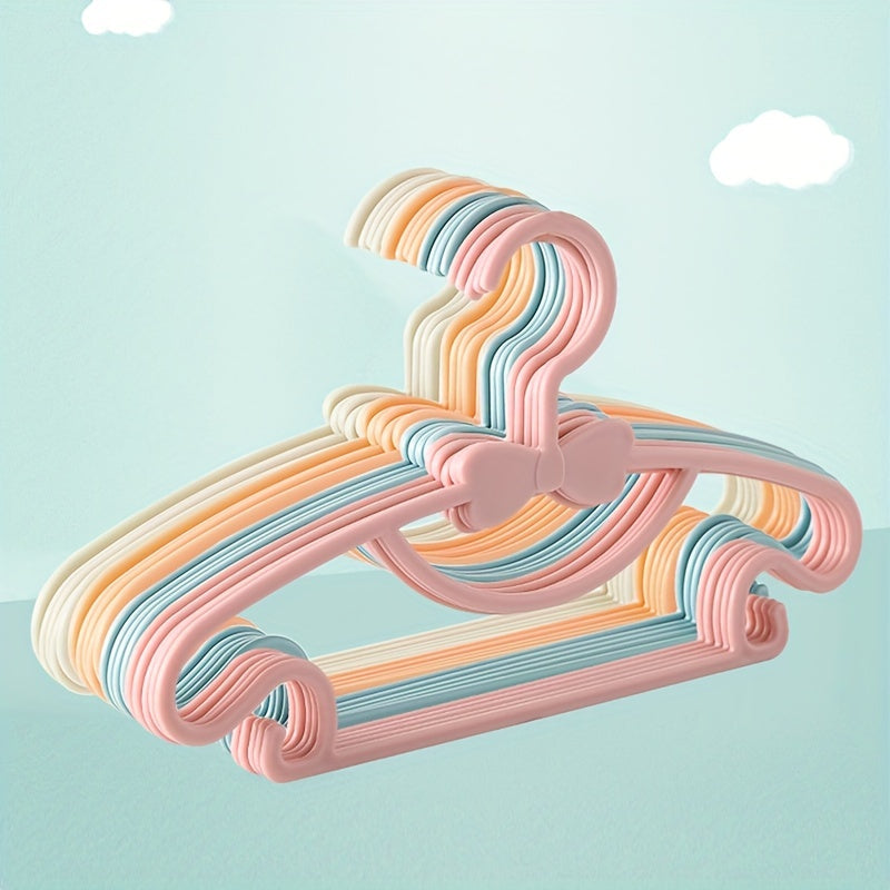 حاملات ملابس للأطفال بتصميم جذاب وعصري Fashint