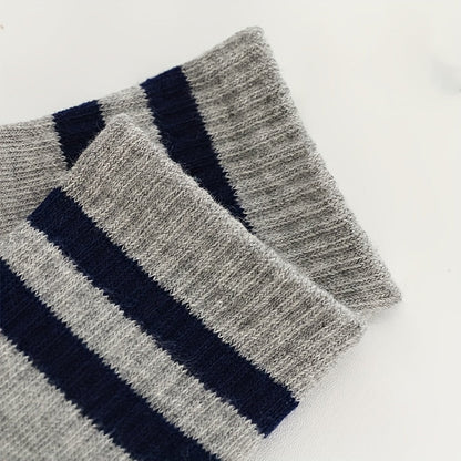 جوارب رياضية مثالية للأولاد بعمر 8-12 سنوات Fashint