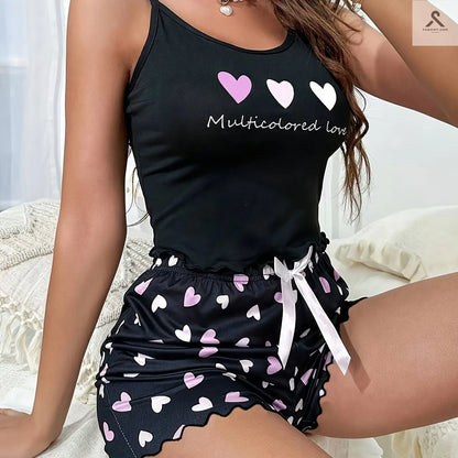 مجموعة بيجامة بطبعة قلوب وقصّة عصرية Fashint