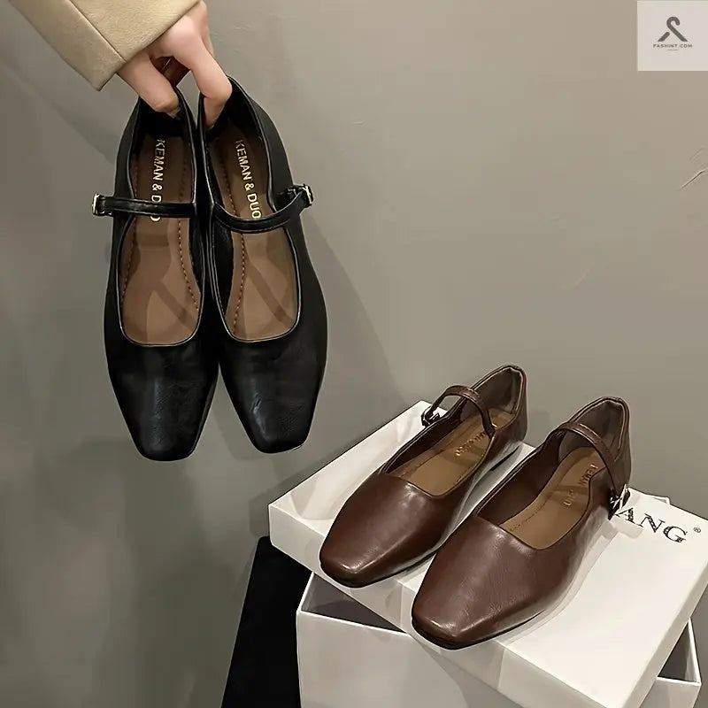 أحذية نسائية مسطحة بألوان صلبة ومقدمة مربعة مع حزام أنيق Fashint