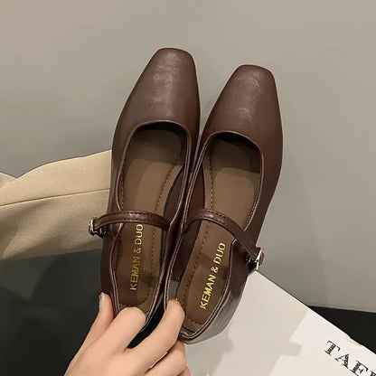 أحذية نسائية مسطحة بألوان صلبة ومقدمة مربعة مع حزام أنيق Fashint