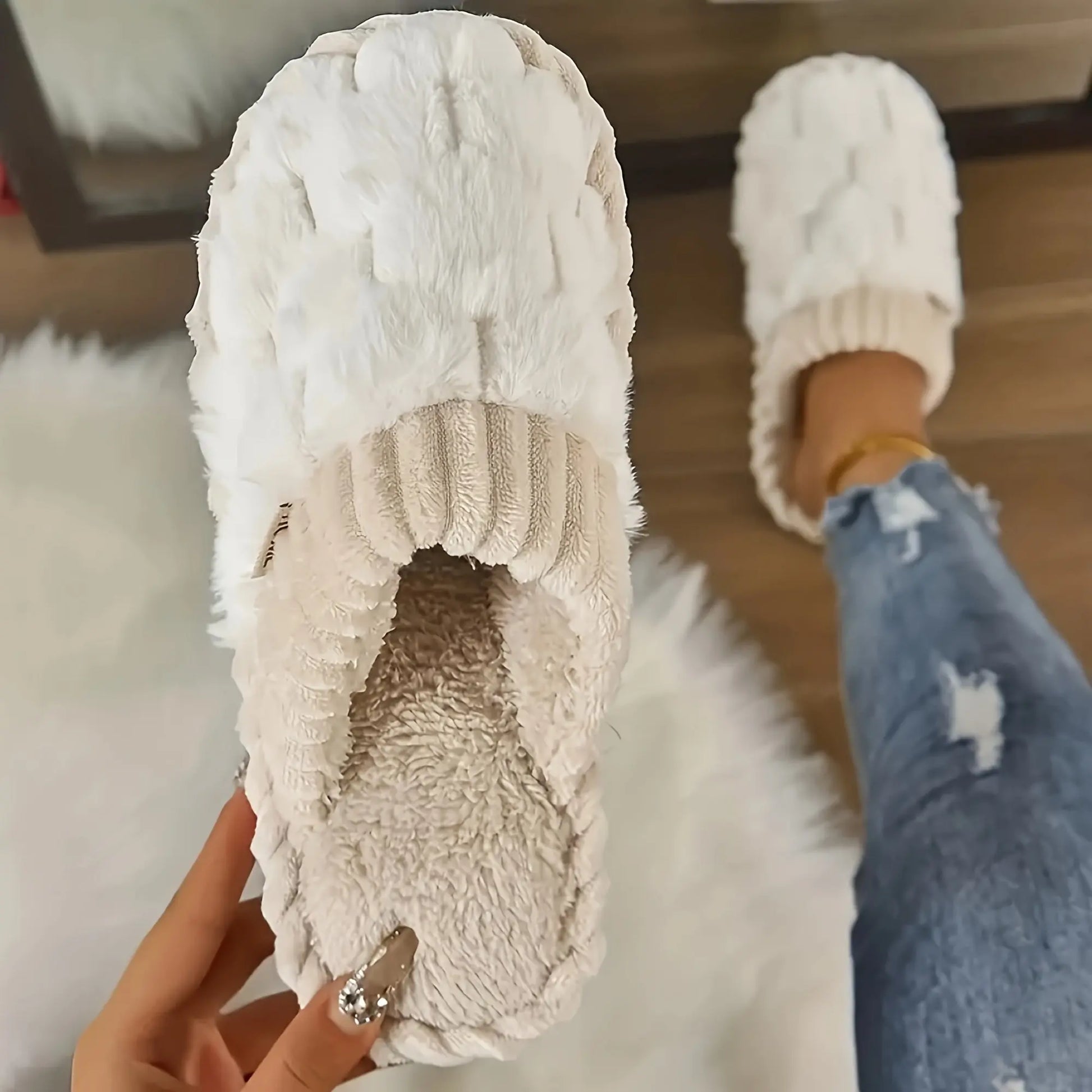 نعال شتاء نسائية مريحة وأنيقة - دافئة وناعمة مع نعل PVC غير قابل للانزلاق Fashint