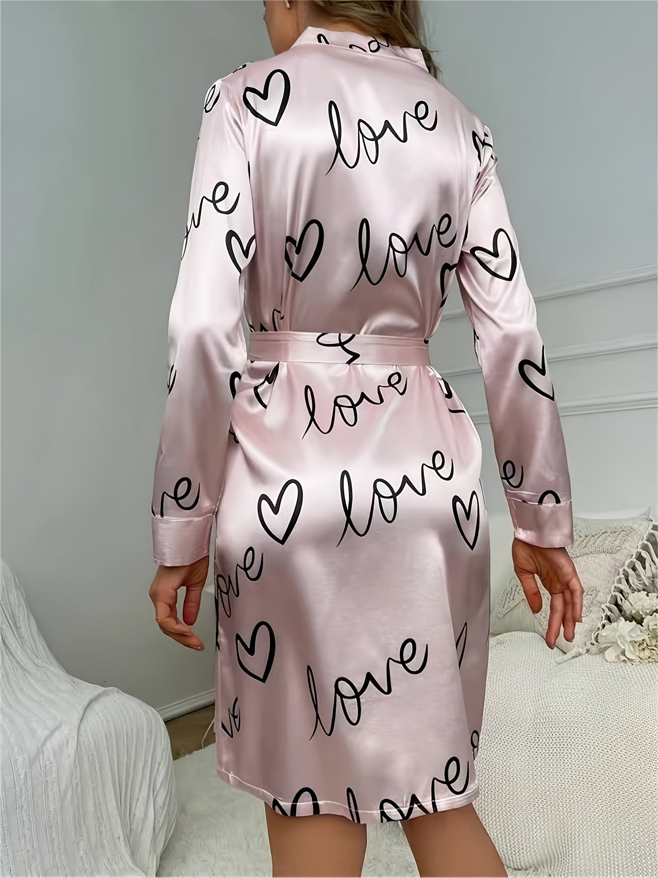 رداء نسائي من ساتان مزخرف بقلوب - فستان نوم بأكمام طويلة وخصر قابل للتعديل Fashint