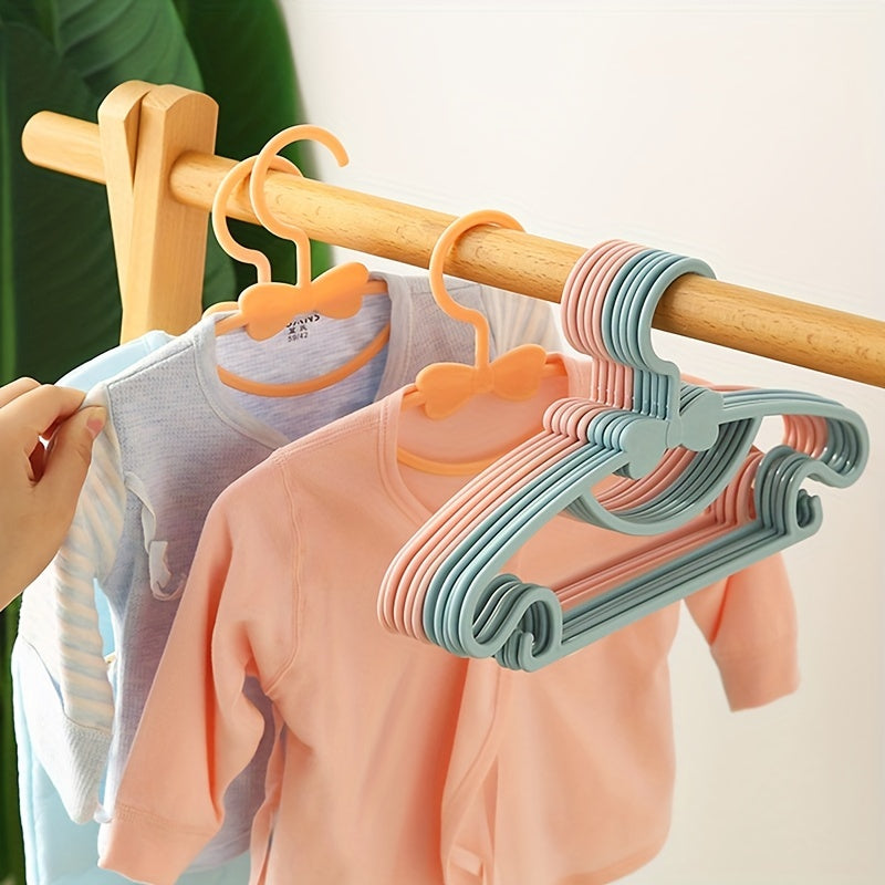 حاملات ملابس للأطفال بتصميم جذاب وعصري Fashint